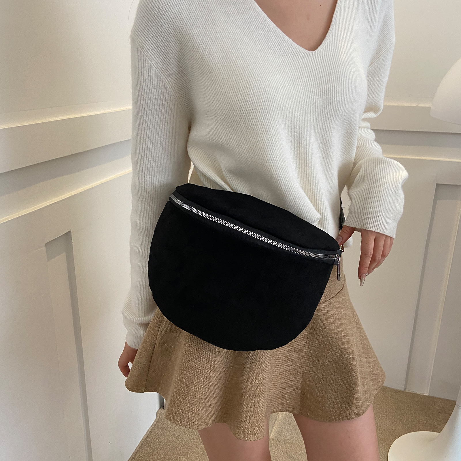 Women Chest Bag Fanny Pack PU  - Half Moon Bag Suede recensione e prezzo