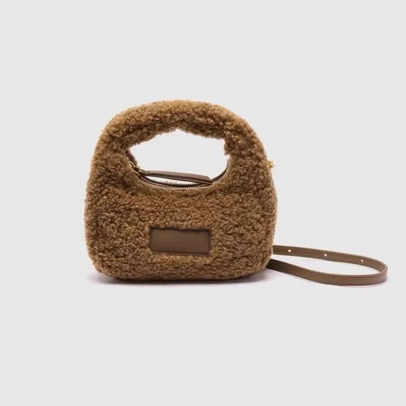 Half Moon Design Lamb Wool Han - Half Moon Bag Suede recensione e prezzo