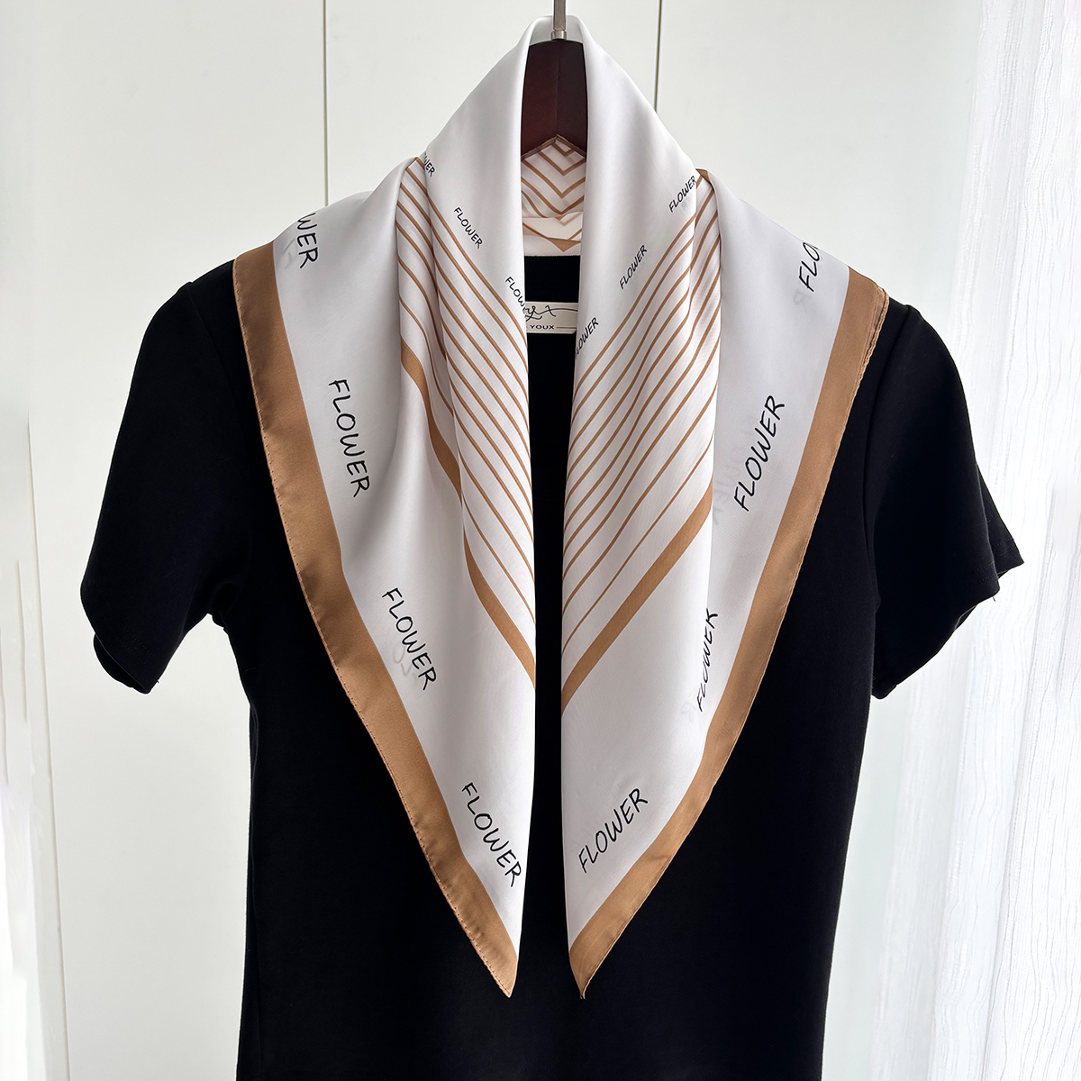 Luxury Print Scarf For Women E - Luxury Bags Duffle recensione e prezzo