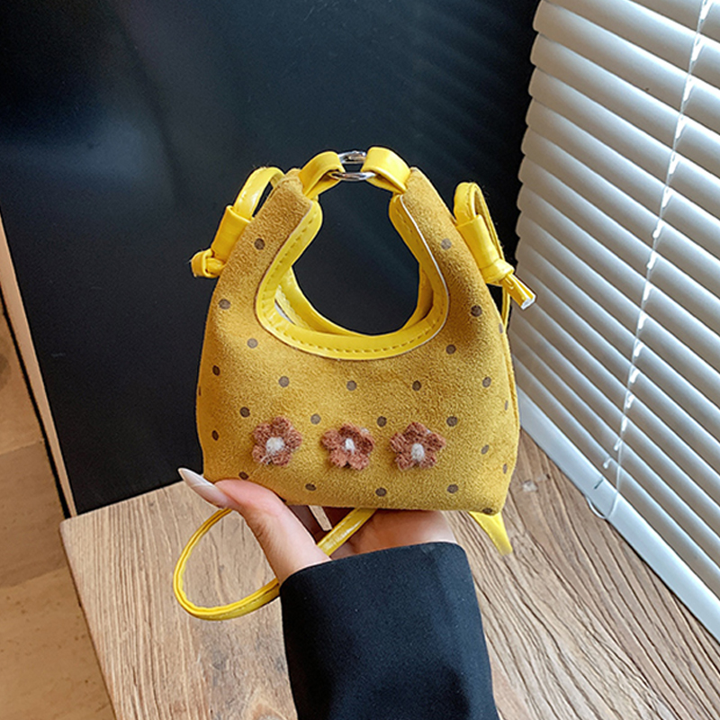 Autumn Winter Sweet Flower Min - Half Moon Bag Suede recensione e prezzo