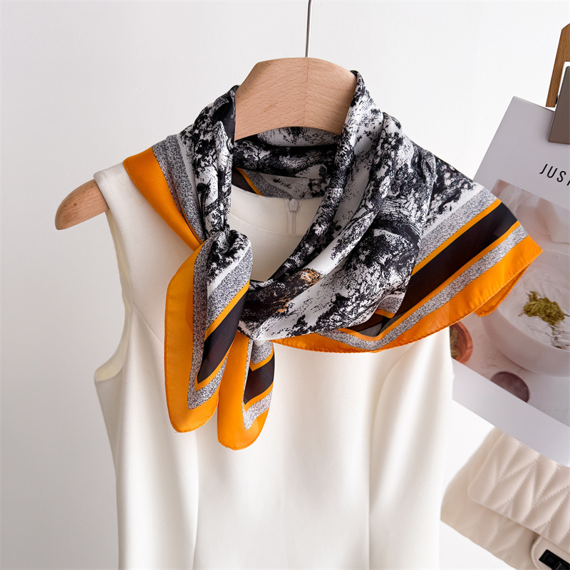 Luxury Jungle Printed Scarves  - Luxury Bags China Wholesale recensione e prezzo