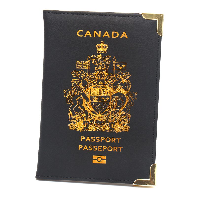 Fashion Canada Passport Holder - Luxury Bags Canada recensione e prezzo