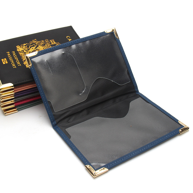 Fashion Canada Passport Holder - Luxury Bags Canada recensione e prezzo