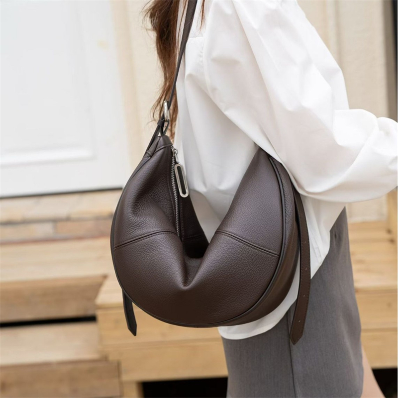 BURMINSA Luxury Genuine Leathe - Half Moon Bag Suede recensione e prezzo