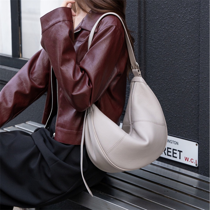 BURMINSA Luxury Genuine Leathe - Half Moon Bag Suede recensione e prezzo