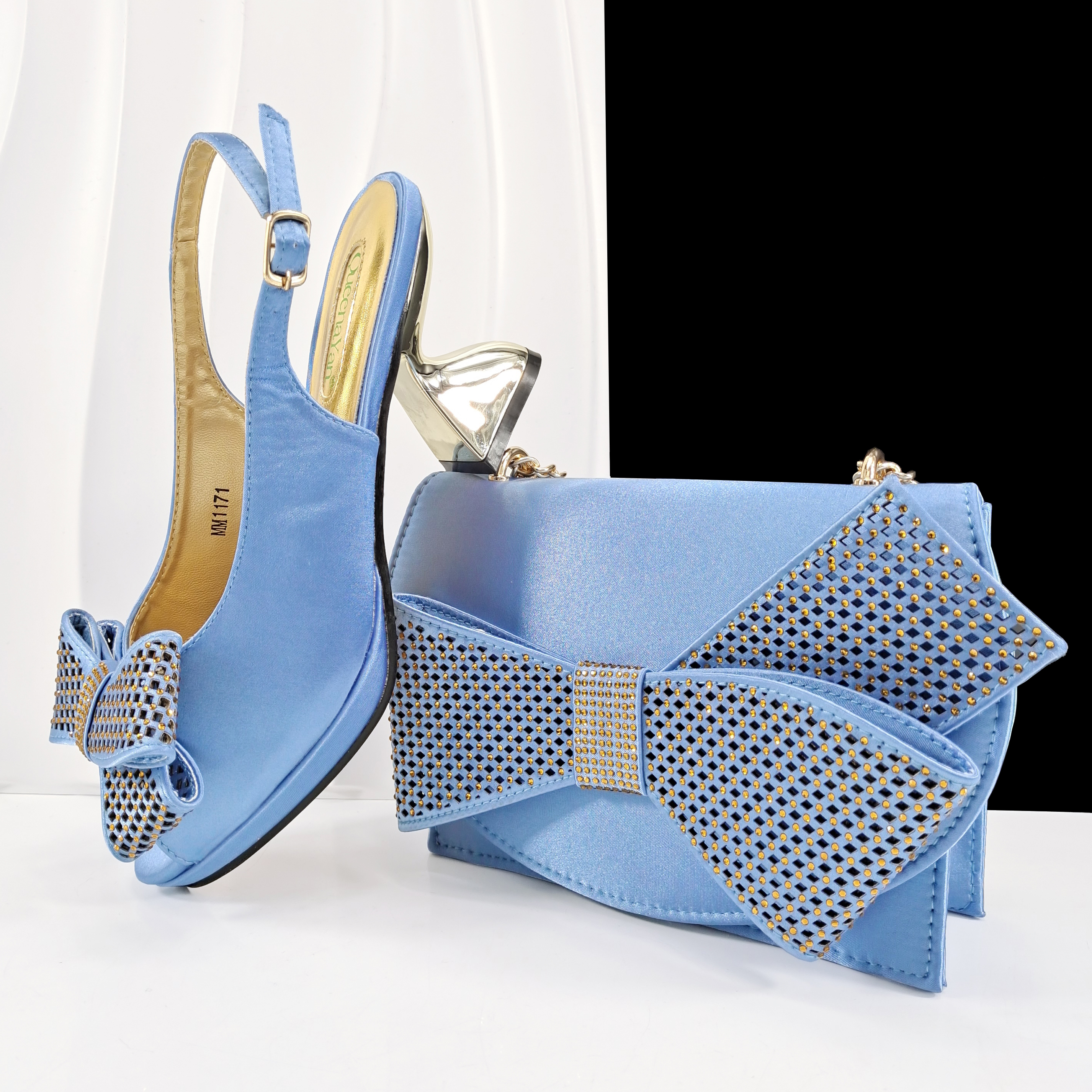 Queena Yan Sky Blue Color Peep - Luxury Bags Duffle recensione e prezzo