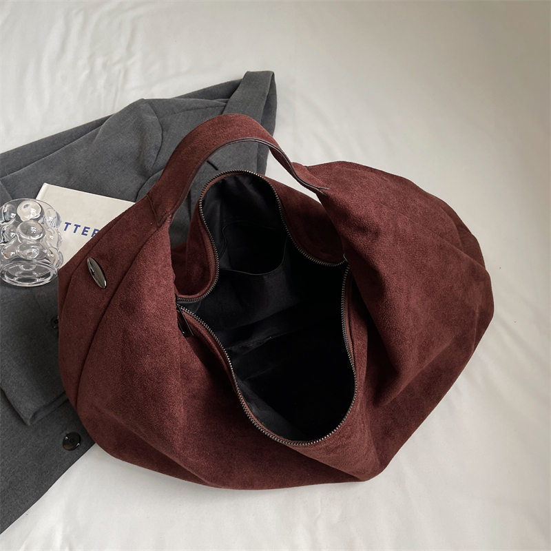 Women Half Moon Bags Large Cap - Half Moon Bag Suede recensione e prezzo