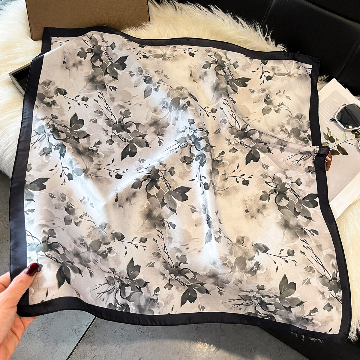 Luxury New Printed Scarves Wom - Luxury Bags China Wholesale recensione e prezzo