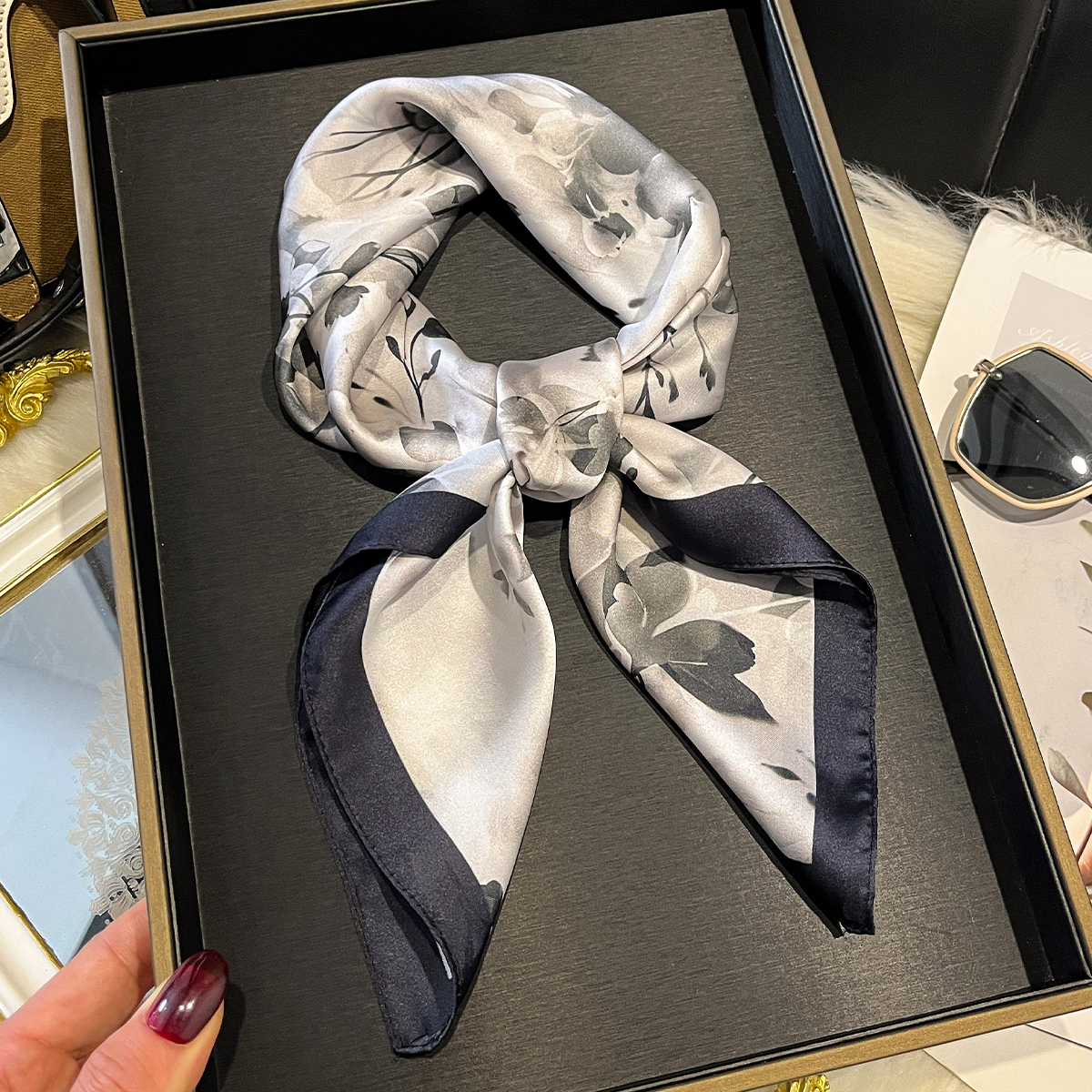 Luxury New Printed Scarves Wom - Luxury Bags China Wholesale recensione e prezzo