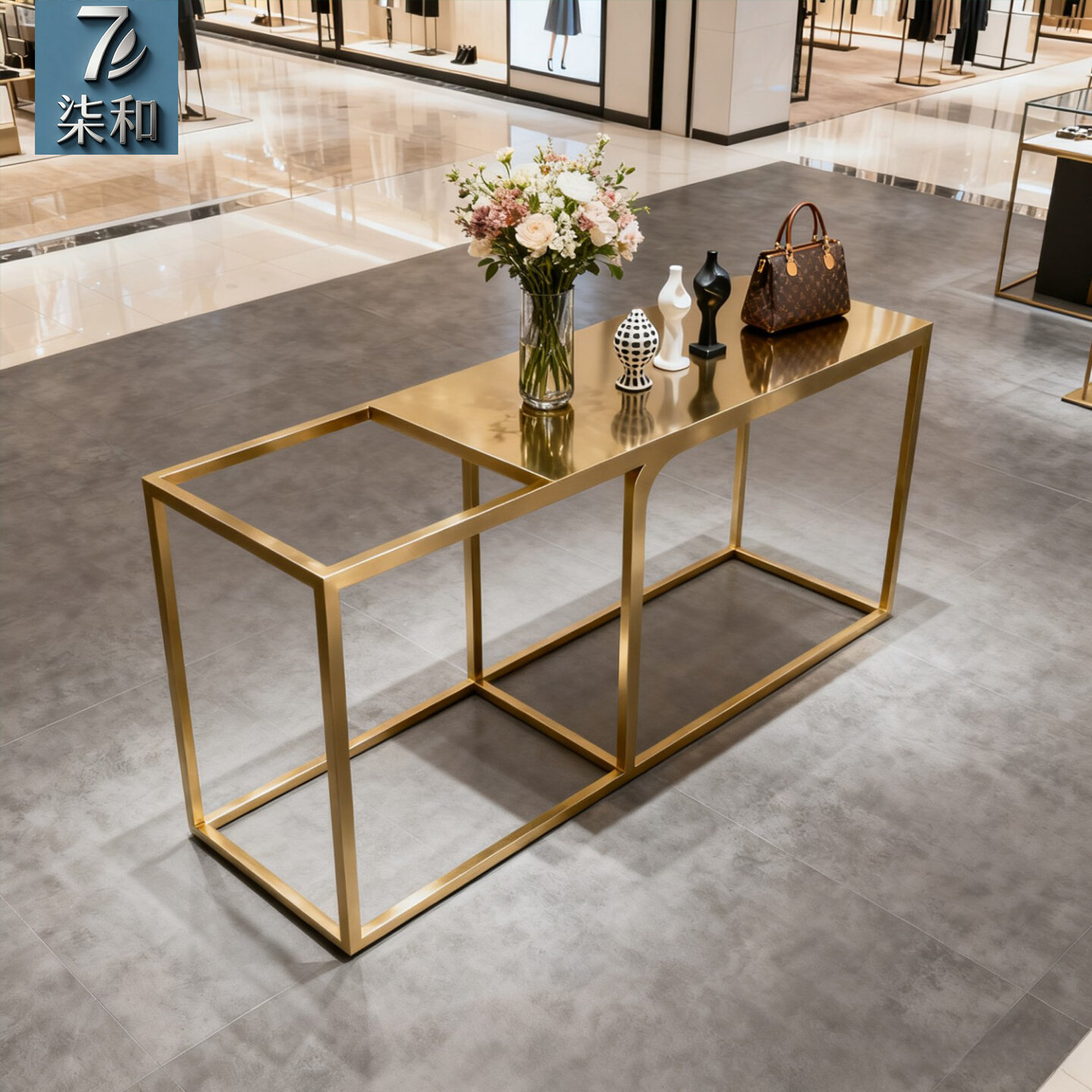 Clothing store display table S - Luxury Bags In Store recensione e prezzo